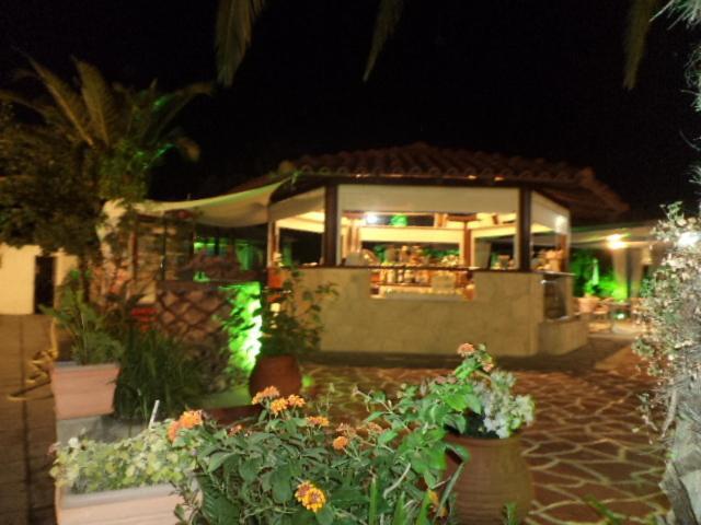 Aquarius Hotel Fourka Esterno foto